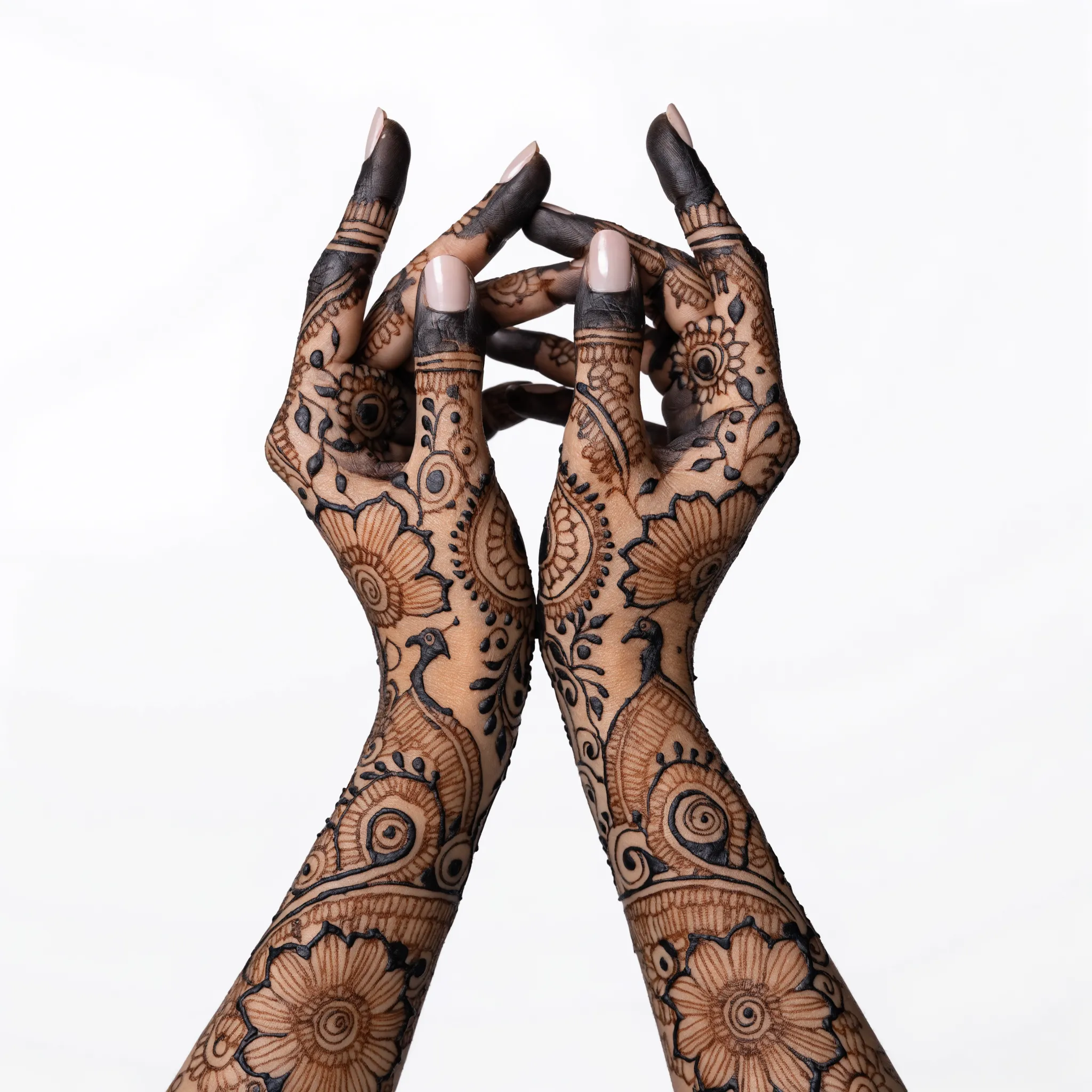 Modern bridal mehndi design with elegant floral henna patterns